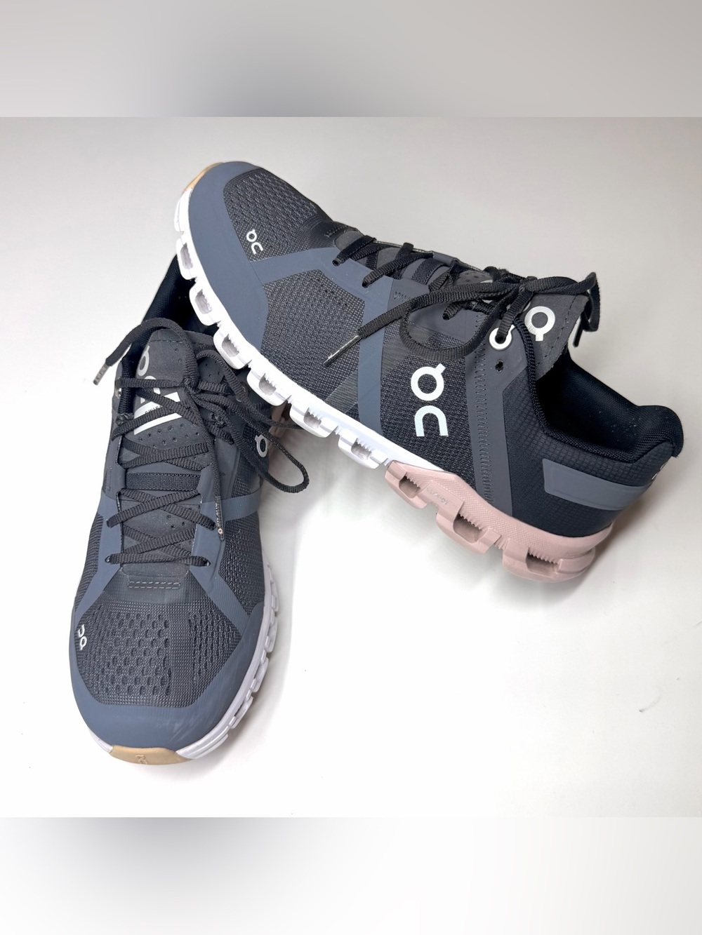 ON Running Women's Cloudflow Athletic Running Shoes Rock/Rose Size- 6.5